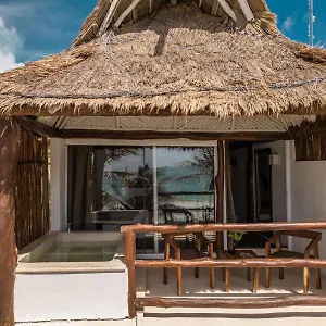Niken Beachfront Tulum Pueblo